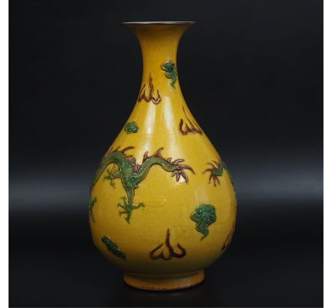 送料無料 値下げ中　時代物　手造り　盛上げ雲龍文三彩花瓶　高さ34ｃｍ