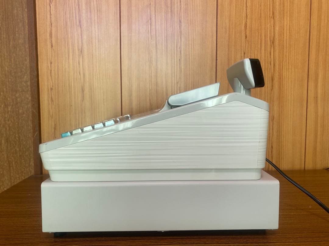 【ほぼ新品・２回使用】SHARP/シャープ　電子レジスター　XE-A207W-W