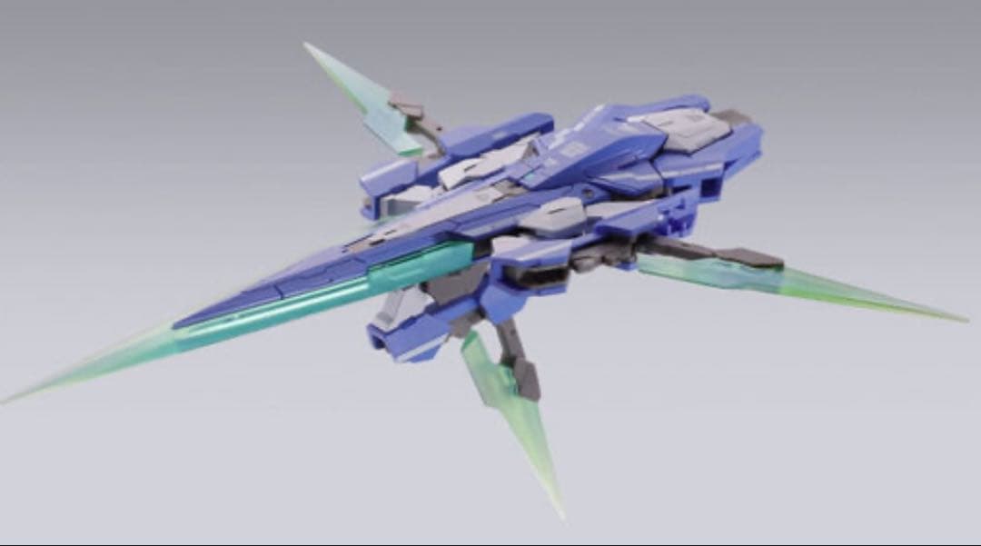 LBUILDダブルオークアンタ フルセイバーとフルセイバー用オプション付