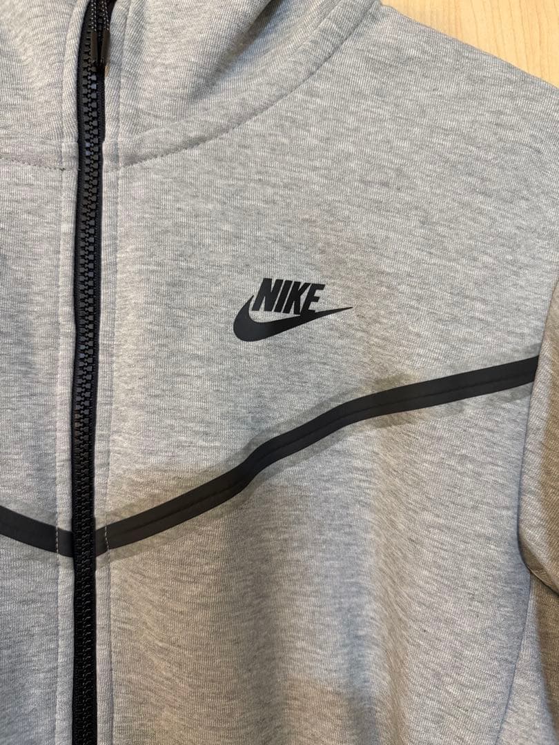 【美品】NIKEナイキテックフリース 上下セットアップ　ブラックMサイズ