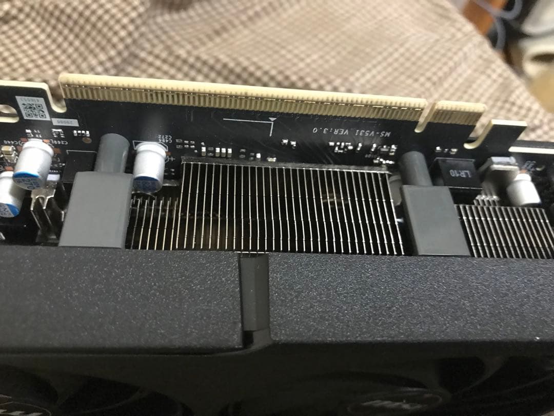 GForce RTX5070ti 動作未確認