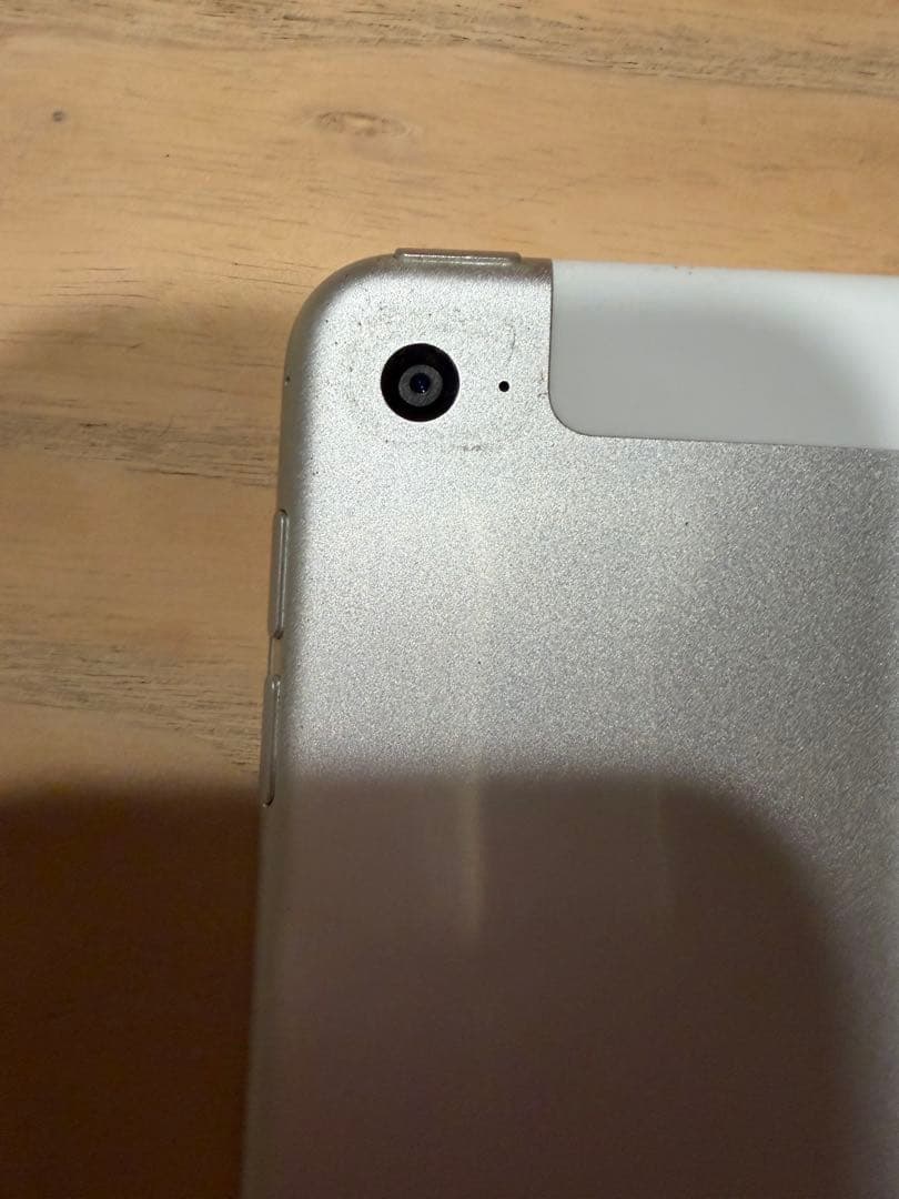 Apple iPad Mini 第4世代 64GB シルバー 本体