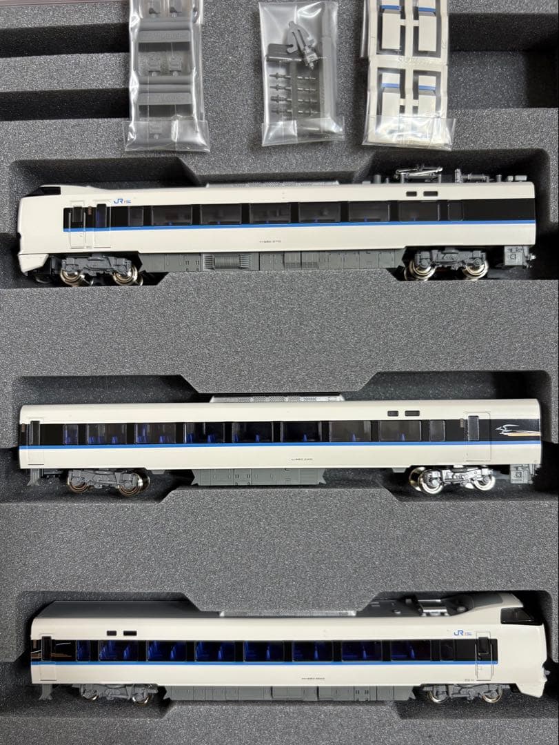 683系「サンダーバード」(リニューアル車)基本セット4両+ 増結編成3両