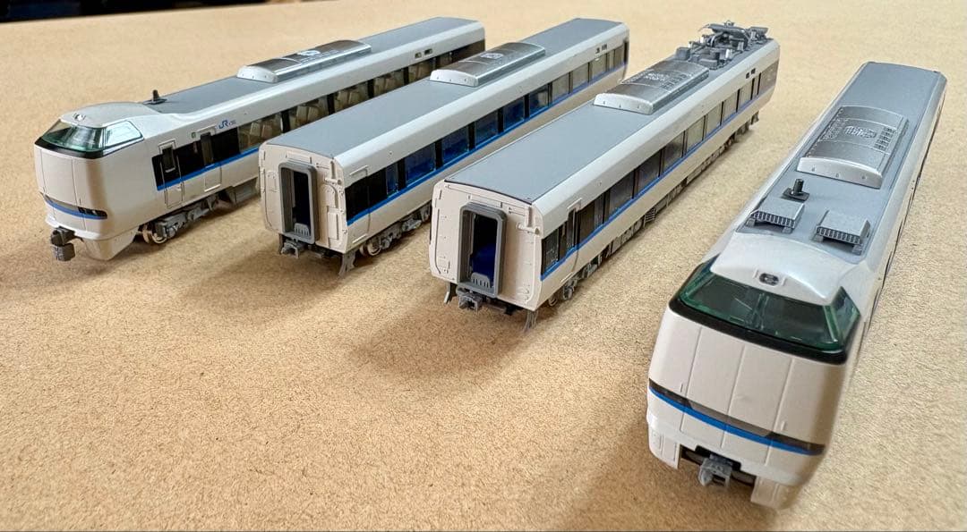 683系「サンダーバード」(リニューアル車)基本セット4両+ 増結編成3両