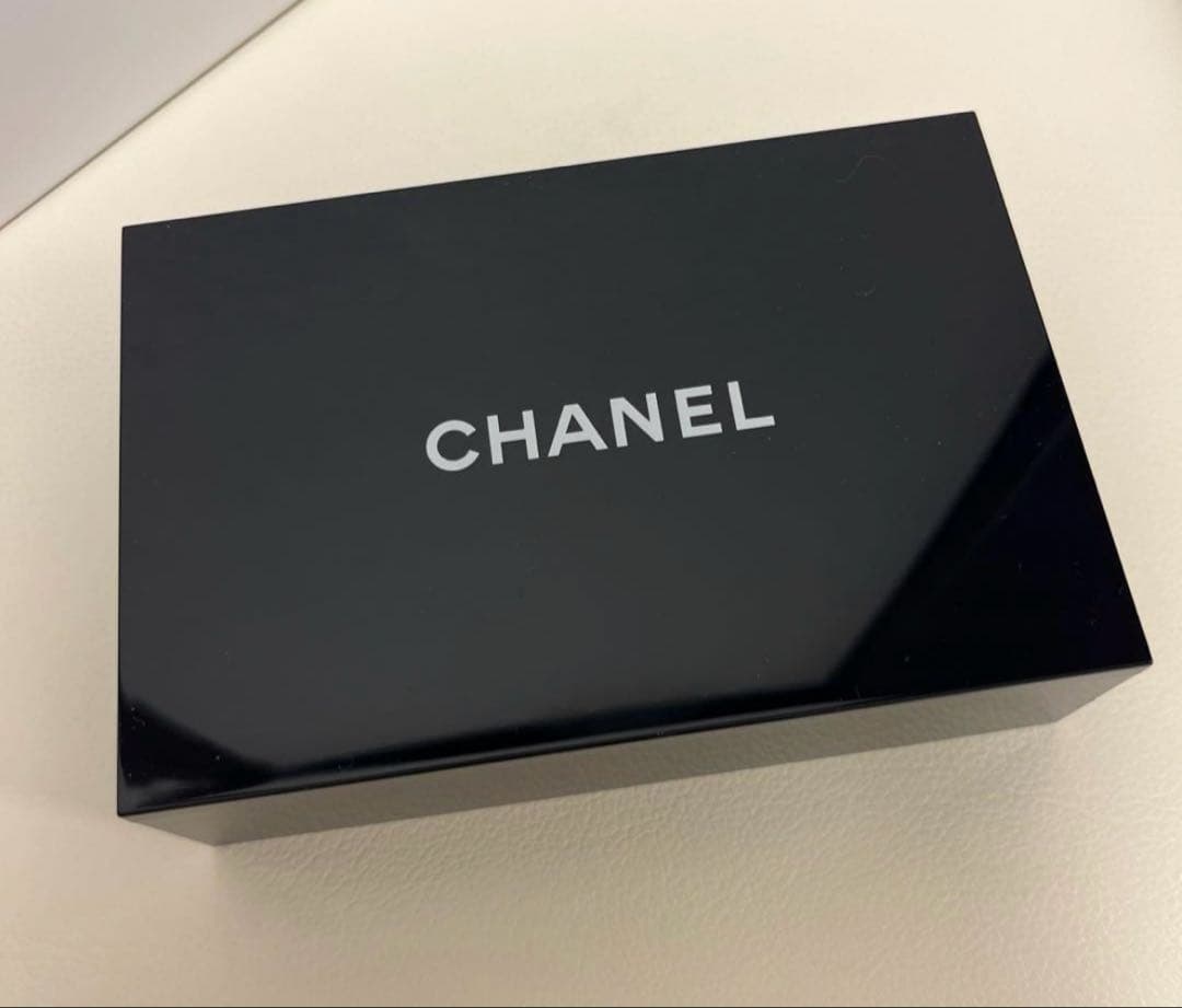 CHANEL シャネル ミラー付きボックス マルチケース ノベルティー