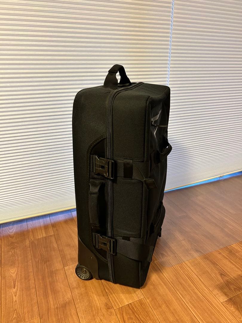 Nike 黒 キャリーケース 2輪