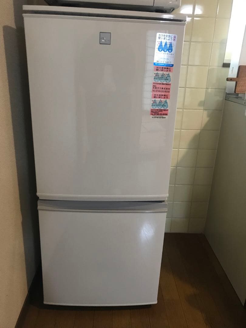 シャープ冷蔵庫 137L 2016年製