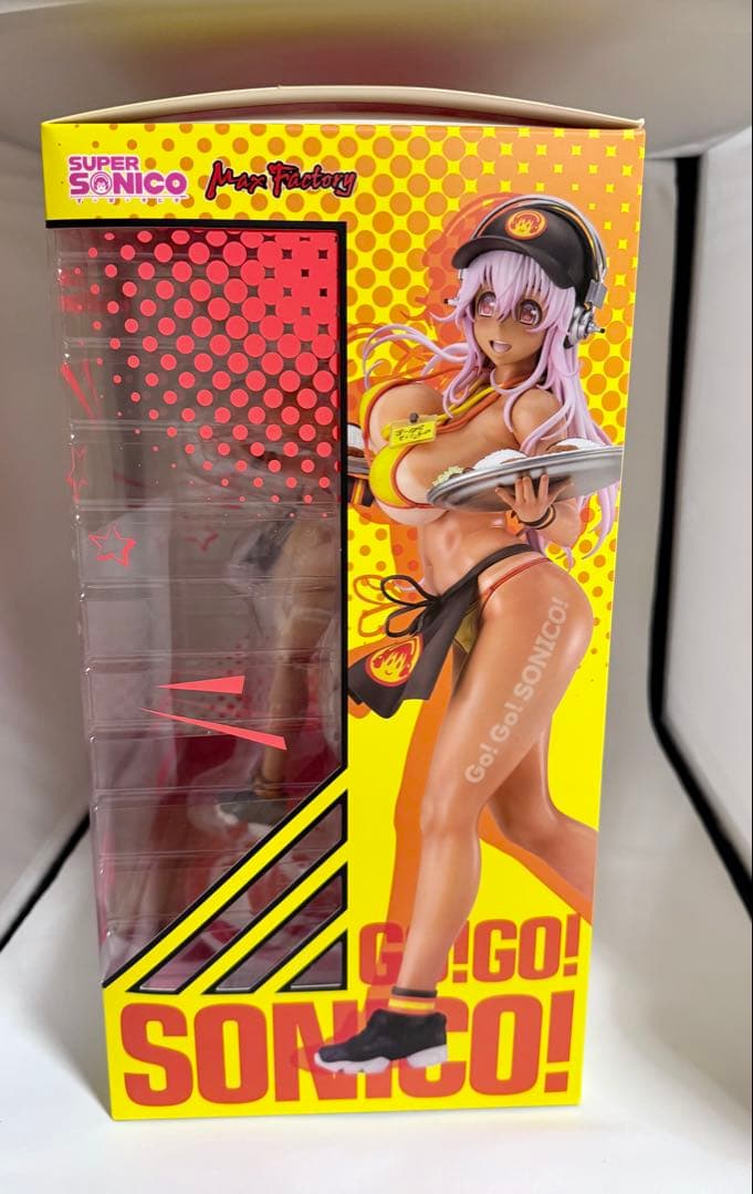 すーぱーそに子 ビキニウェイトレスver カレーそに子