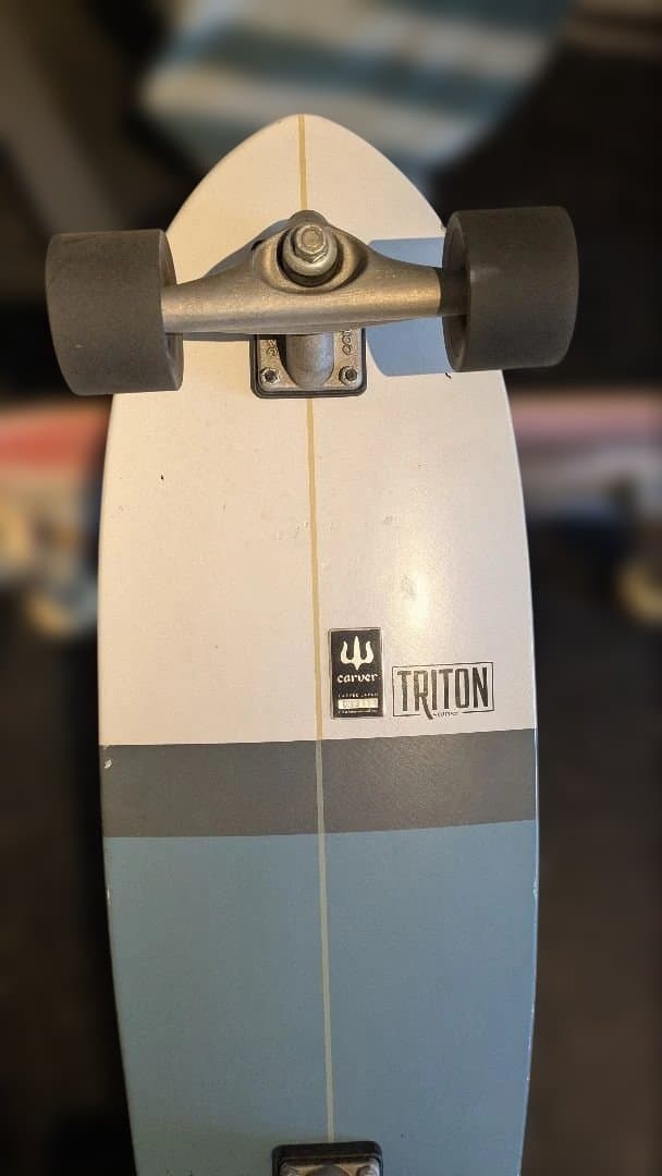 CARVER TRITON 31” BLUE HORIZON