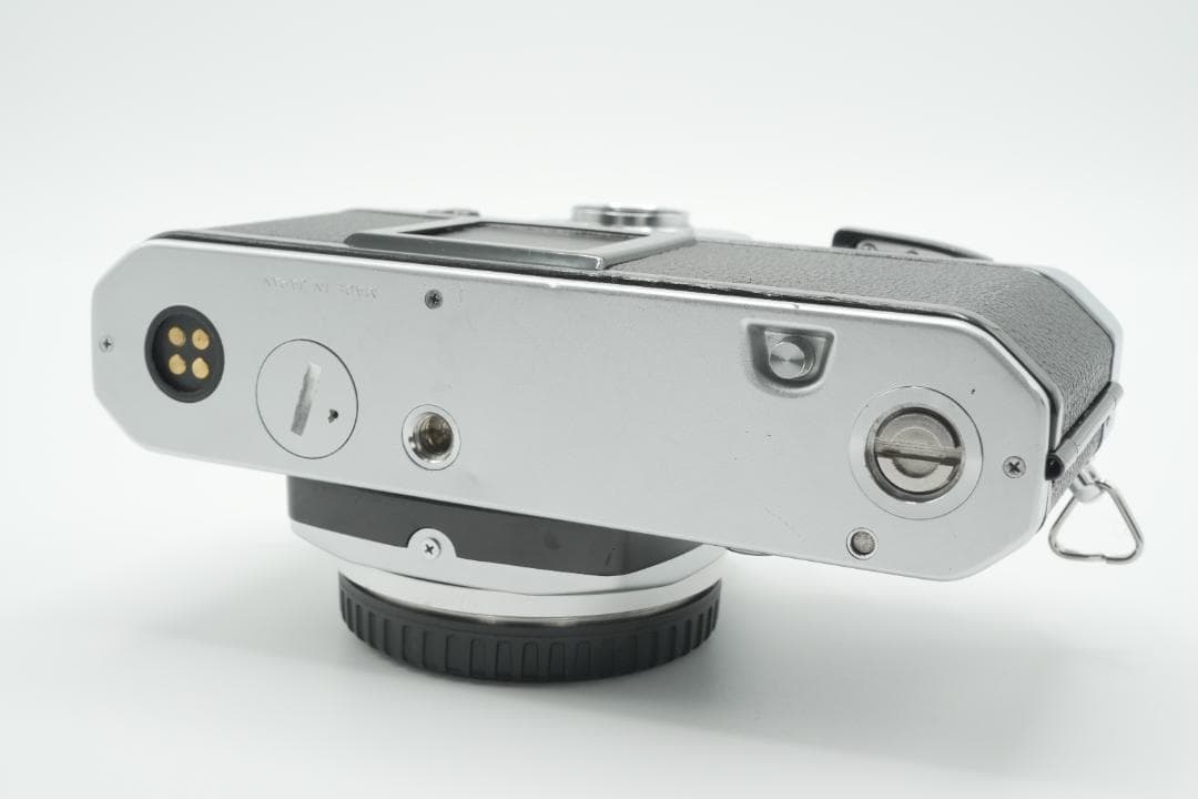 【美品・完動品】Nikon FE シルバー フィルムカメラ本体