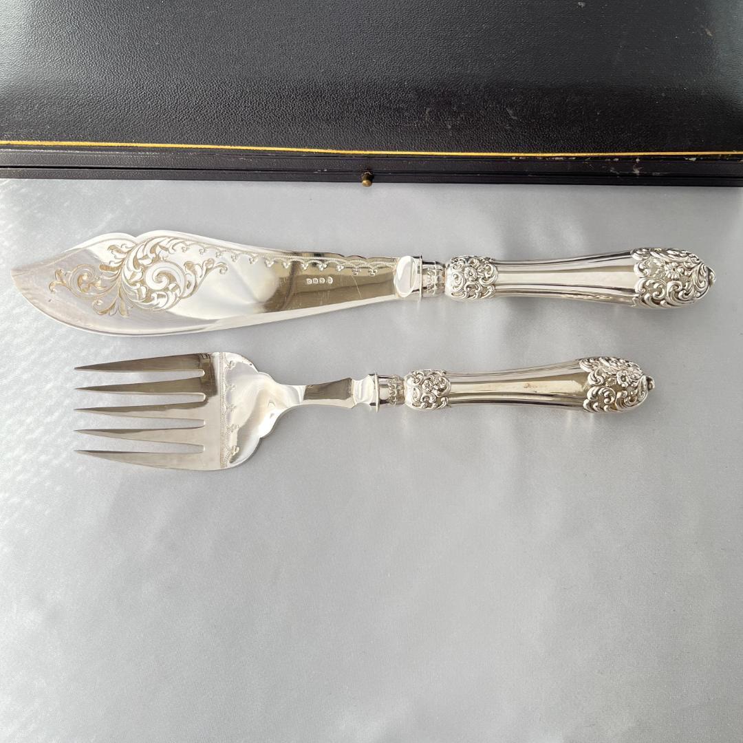 【CBS】 ビクトリアンのサーバー ペア【シルバープレート】 ケース