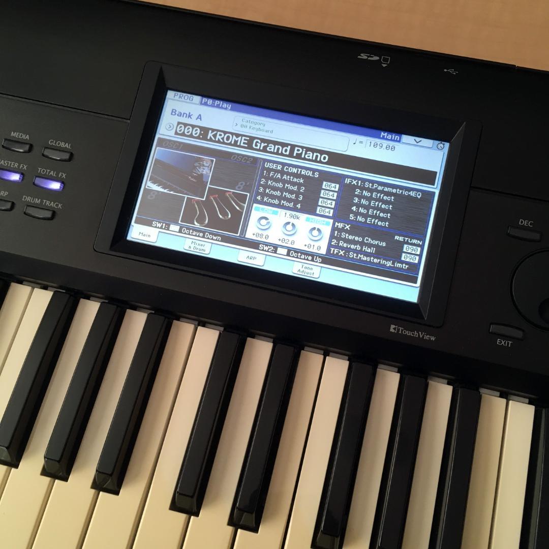 KORG KROME 61鍵盤 キーボードシンセサイザー