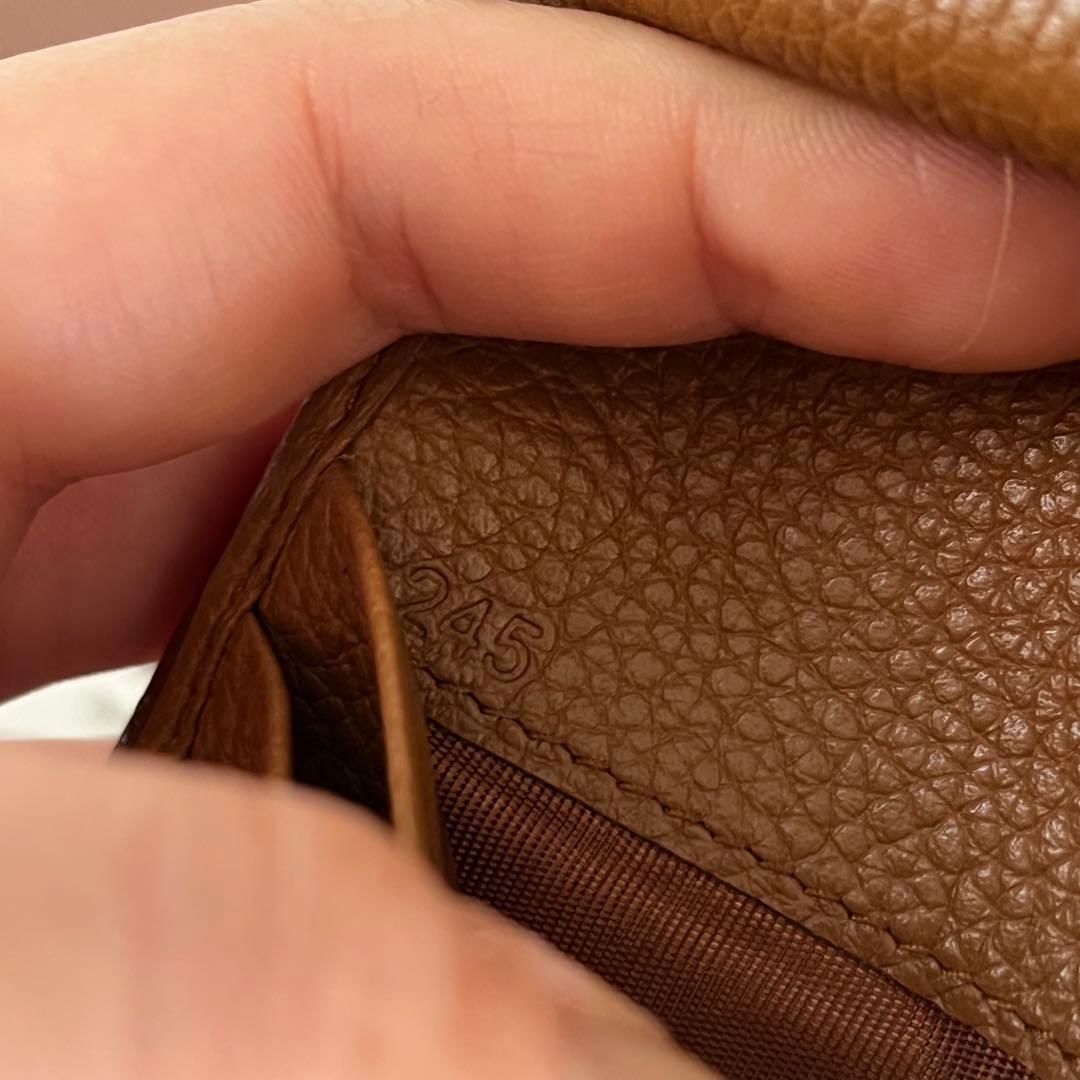 新品 miumiu ミュウミュウ レザー ミニ財布 二つ折り財布