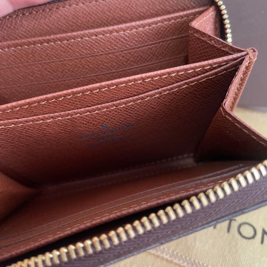 LOUIS VUITON ルイヴィトン ジッピー パース