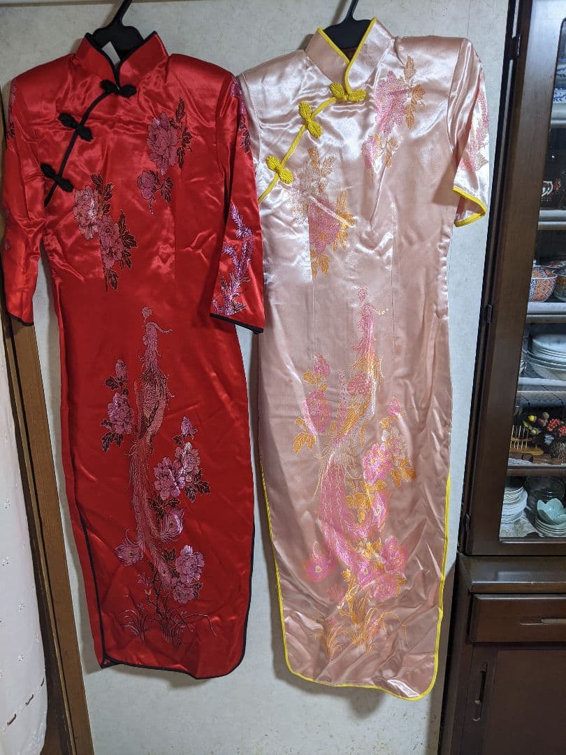 刺繍入りチャイナドレス 赤・ピンク5枚まとめて