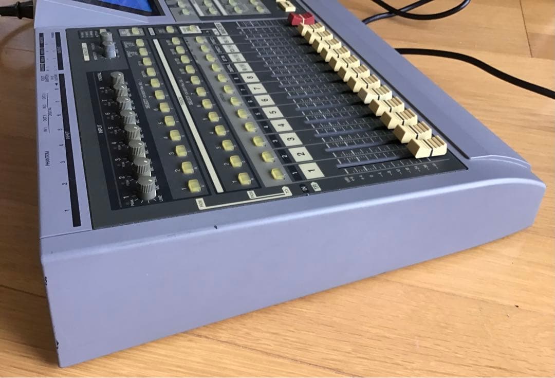 Roland VS-1680 マルチトラックレコーダー VS8F-2×1枚搭載