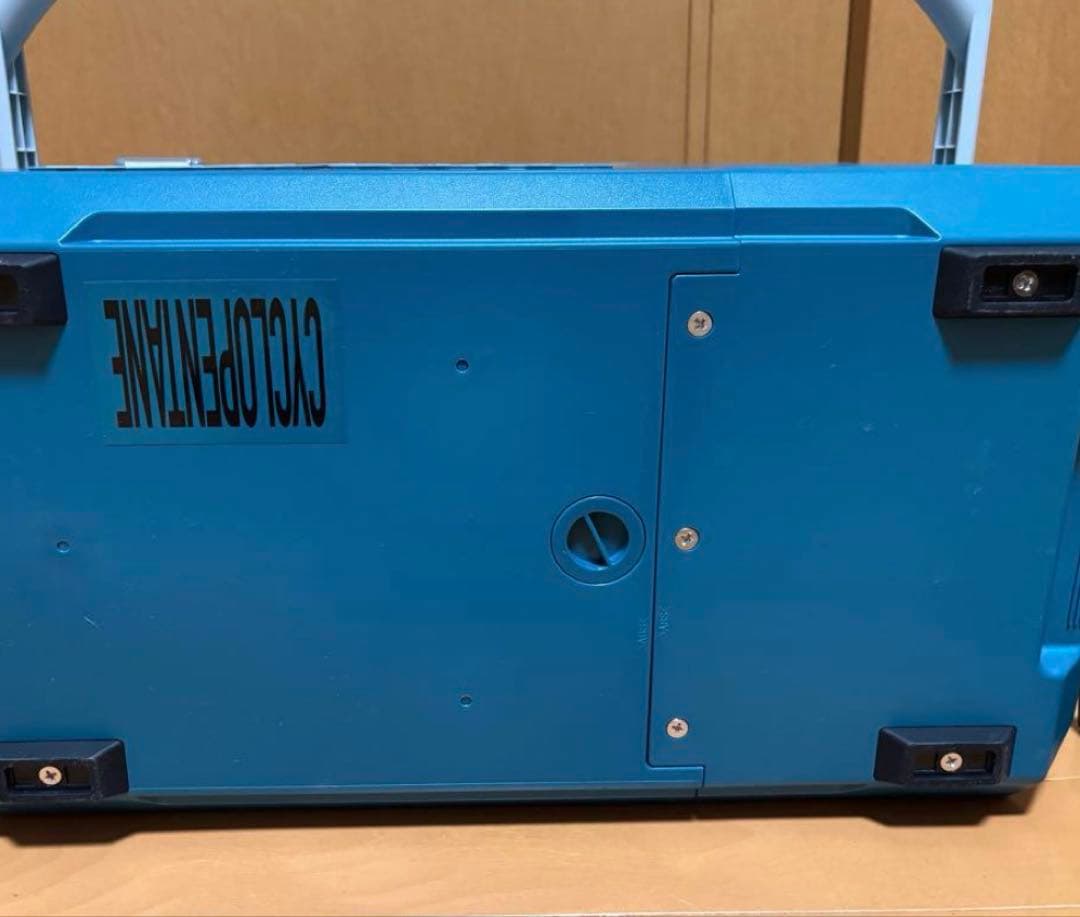 ［もっちんさん専用］マキタ　保冷温庫　CW003G +バッテリーBL1860B