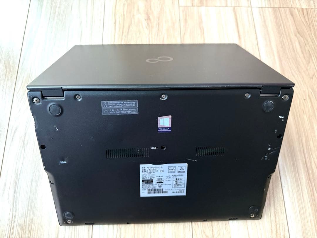 2020年1月モデル第8世代 8G/256G搭載！LIFEBOOK U939/B