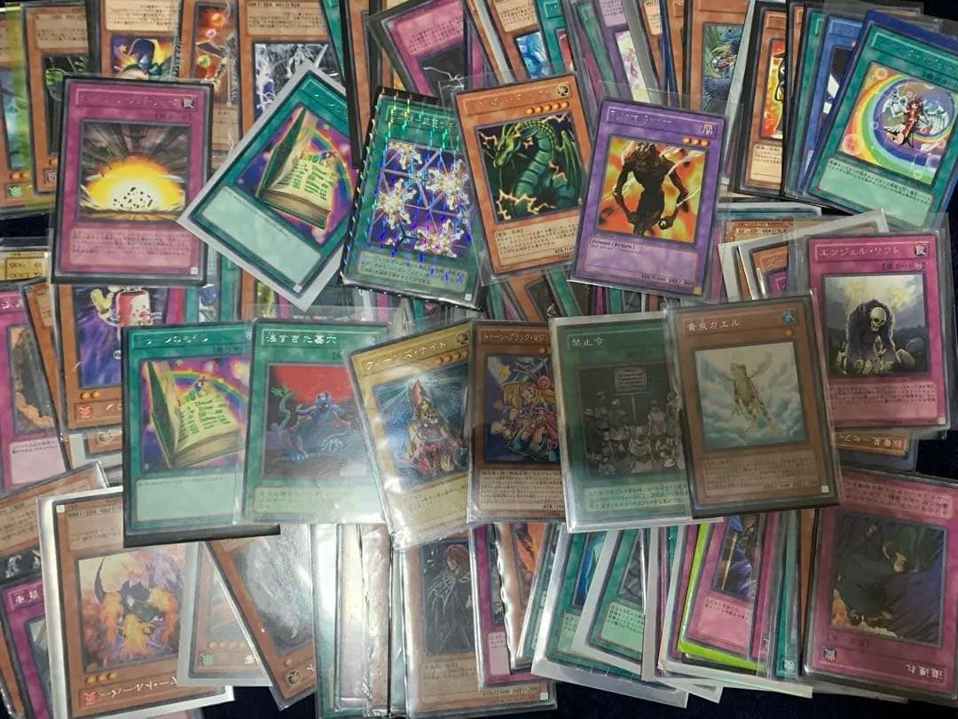 専用解除、遊戯王やデュエマ など8種類‼️弟の大量引退品（レア400枚以上)