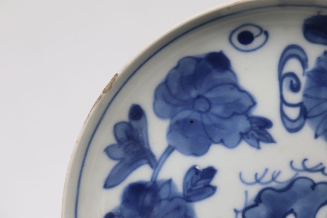 中国　明時代　染付花模様皿　アンティーク　送料込み0405