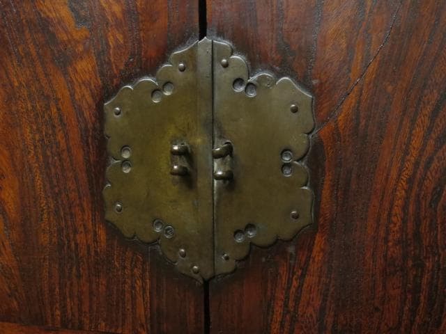 李朝古民具 朝鮮美術 朝鮮古民芸 古無垢材 真鍮金具 時代 二層箪笥 朝鮮箪笥