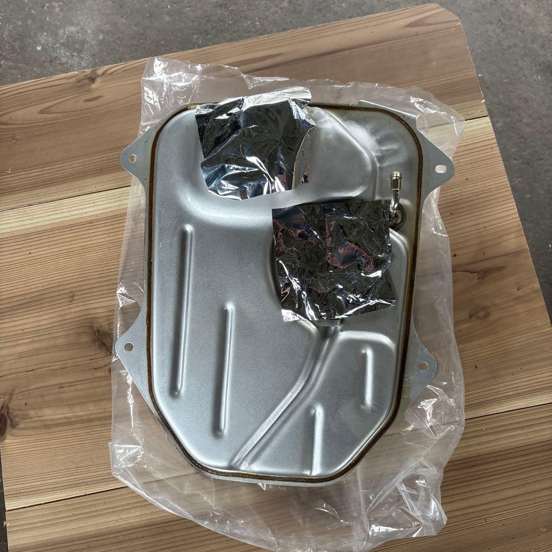 ホンダスーパーディオ　純正ガソリンタンク