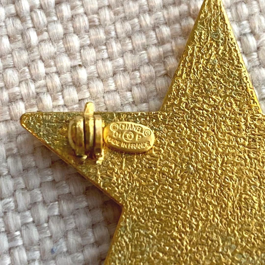 CHANEL ブローチ　星　シャネル　ココマーク　ピンバッジ