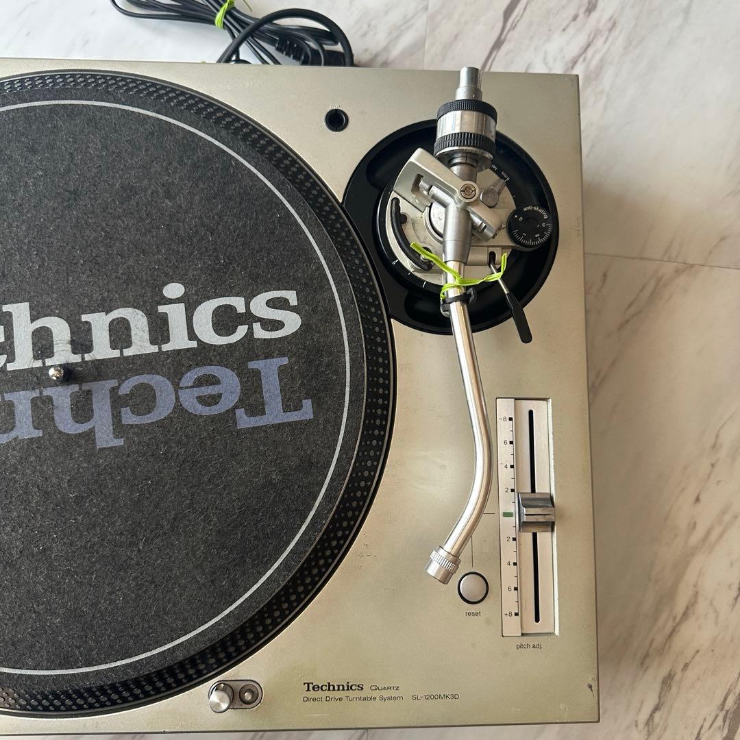 Technics SL-1200 レコードプレーヤー 本体　ふたつき