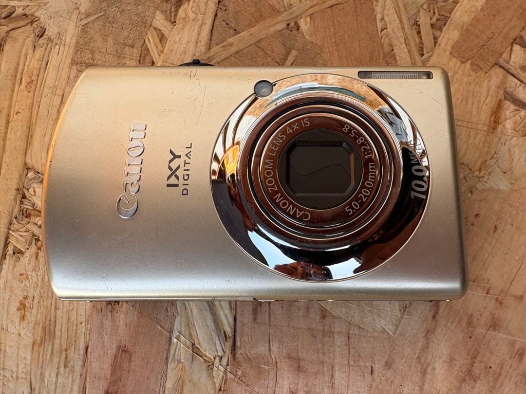 Canon IXY DIGITAL 920 IS 本体と付属品