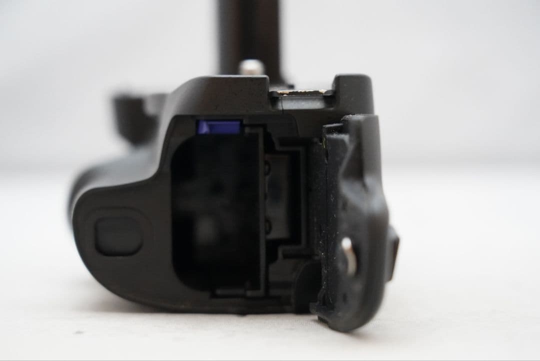 ☆実用品☆ ソニー バッテリーグリップ VG-C77AM　縦位置グリップ
