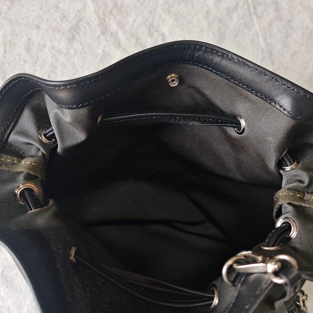 TOUT Y EST トートバッグ グリーン