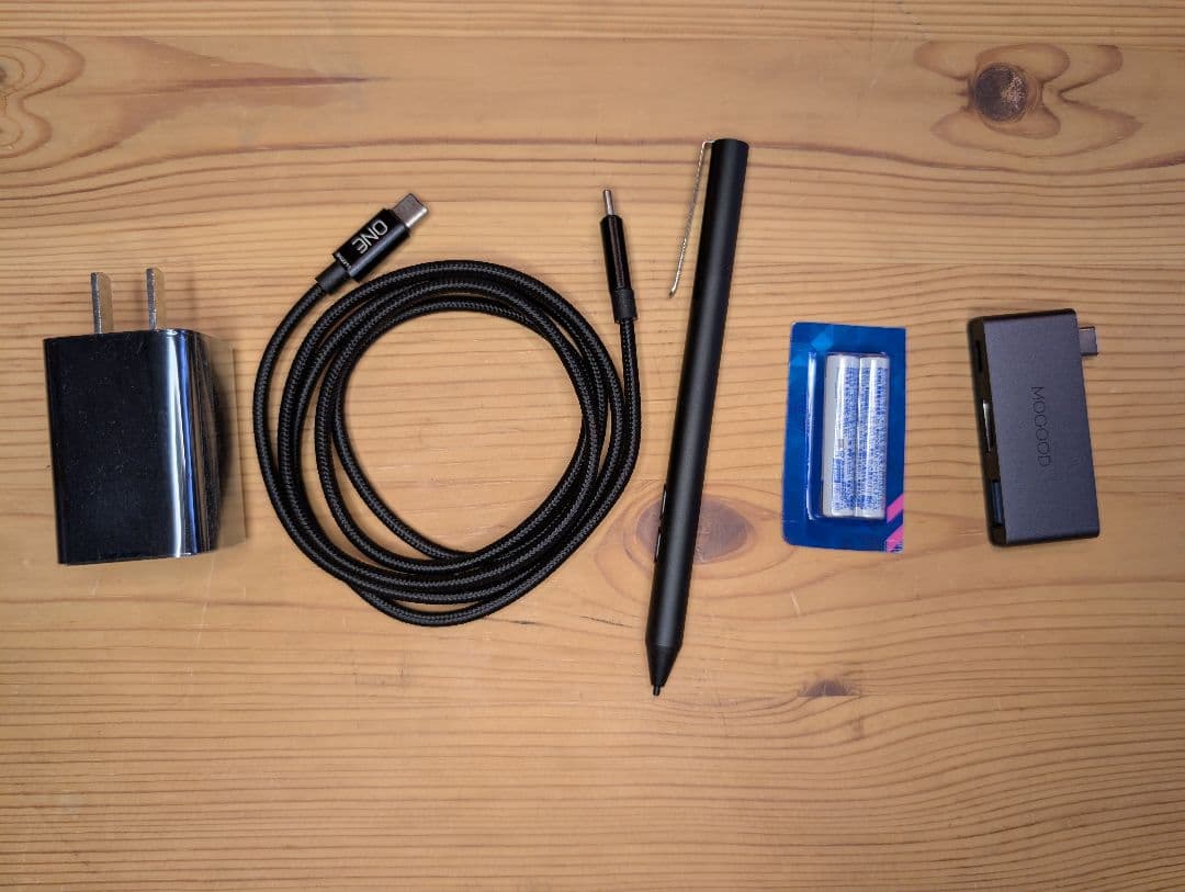 m*o様 OneMix4S オマケ付き 10インチ超小型軽量Windows11ノ