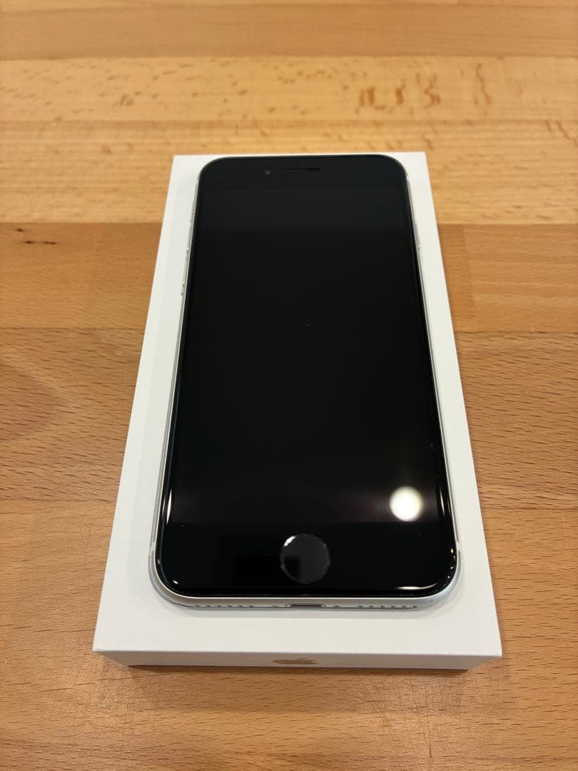 Apple iPhone se 第二世代　ジャンク品