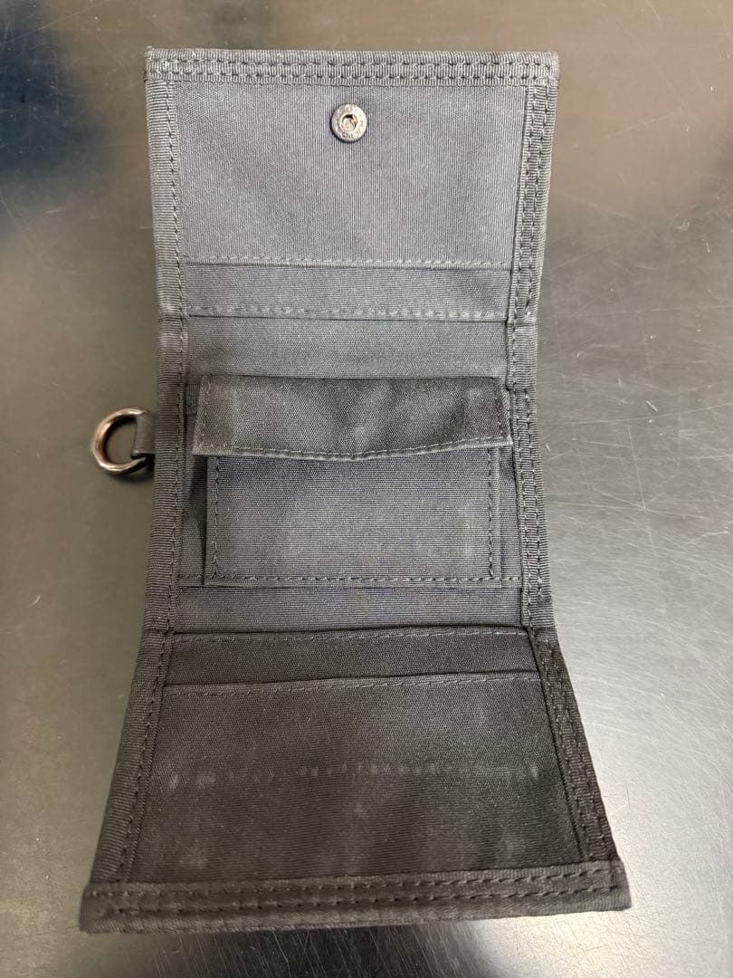 sacai 2025年モデル 希少 ブラック 三つ折り財布