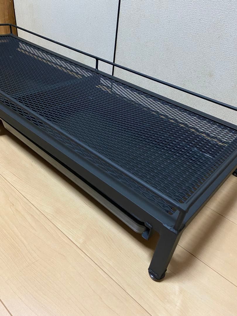 アイアンシェルフ　アイアンラック　植物棚　多肉植物　アガベ　アイアン家具