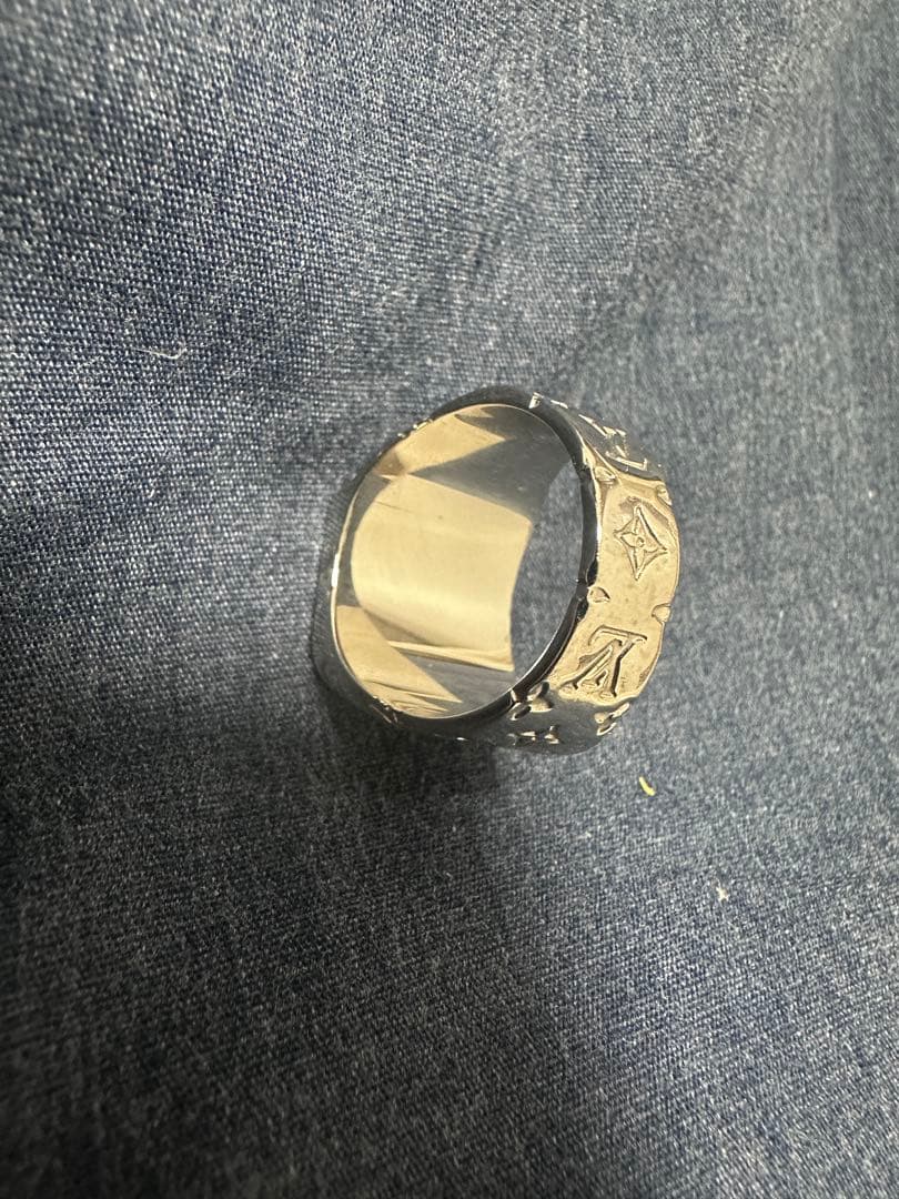 Louis Vuitton ブラック シルバーリング