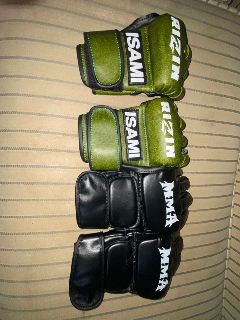 RIZINオープンフィンガーグローブ×mma着用一回のみ　値下げ可能