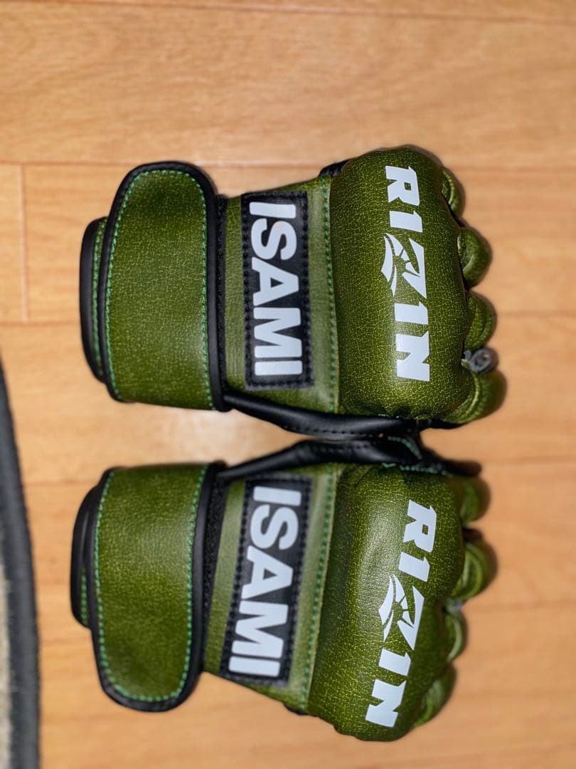 RIZINオープンフィンガーグローブ×mma着用一回のみ　値下げ可能