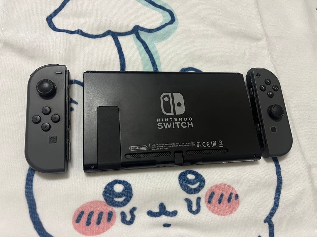 Nintendo Switch 本体 + プロコン+ ゲームソフト2個