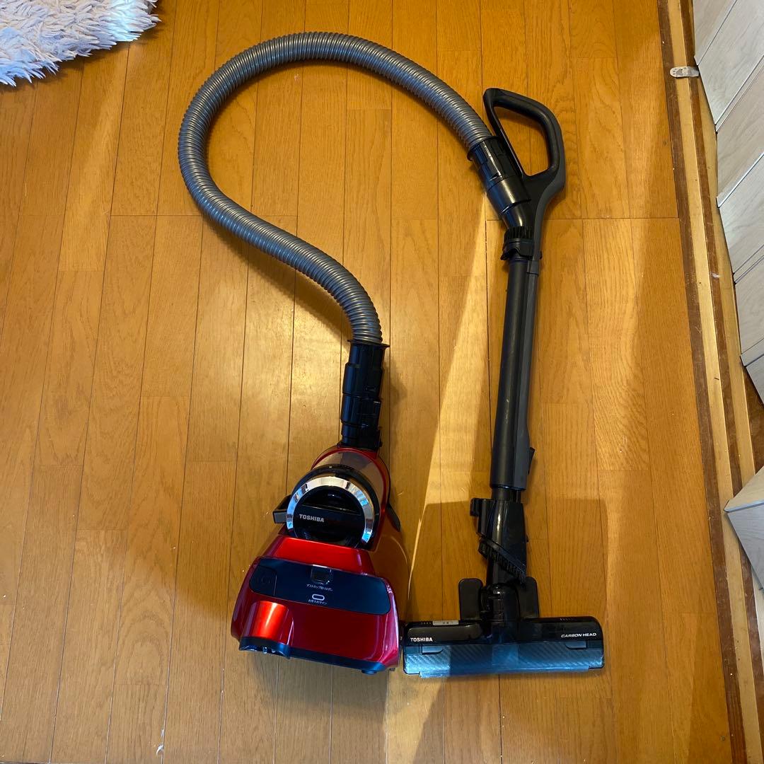 TOSHIBA　サイクロン掃除機　トルネオ　VC-C7(R)　2019年製