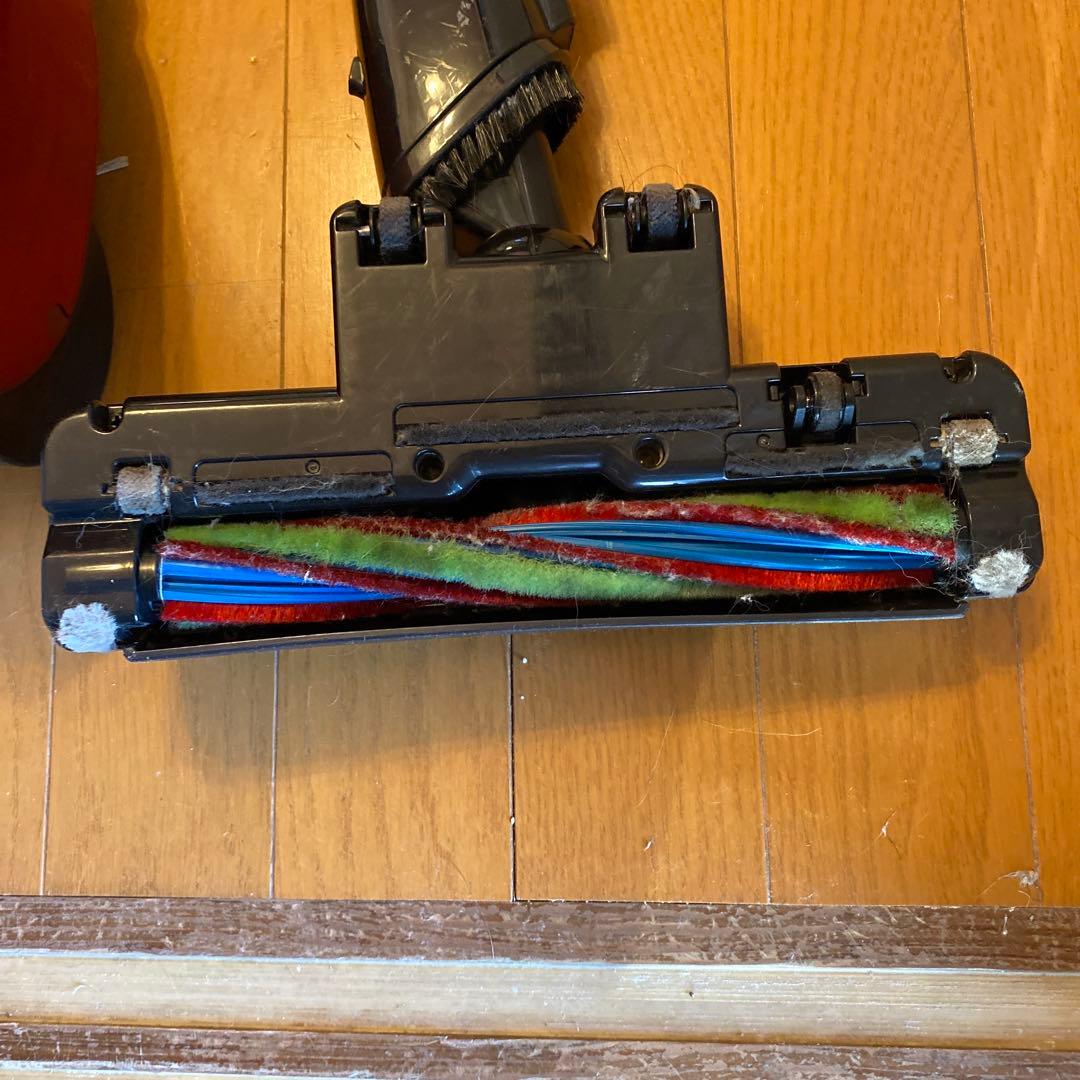 TOSHIBA　サイクロン掃除機　トルネオ　VC-C7(R)　2019年製