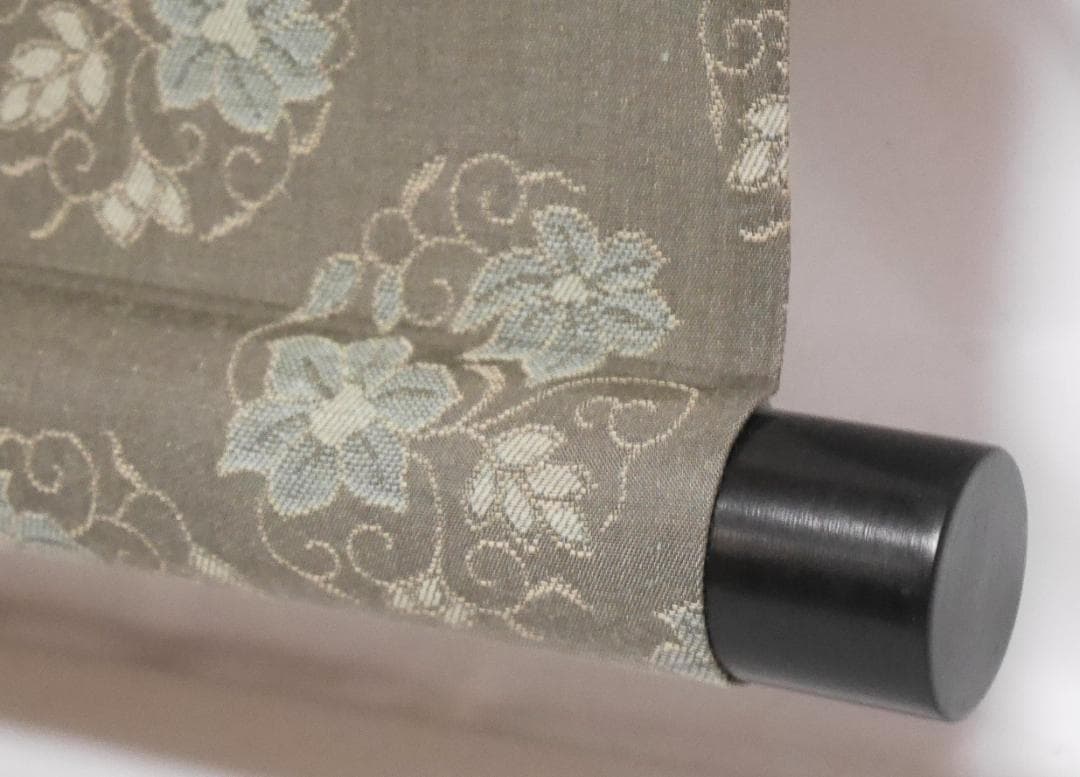 【工芸画】伝・葛飾北斎筆【春草図】春画◆複製画　美人画　掛軸