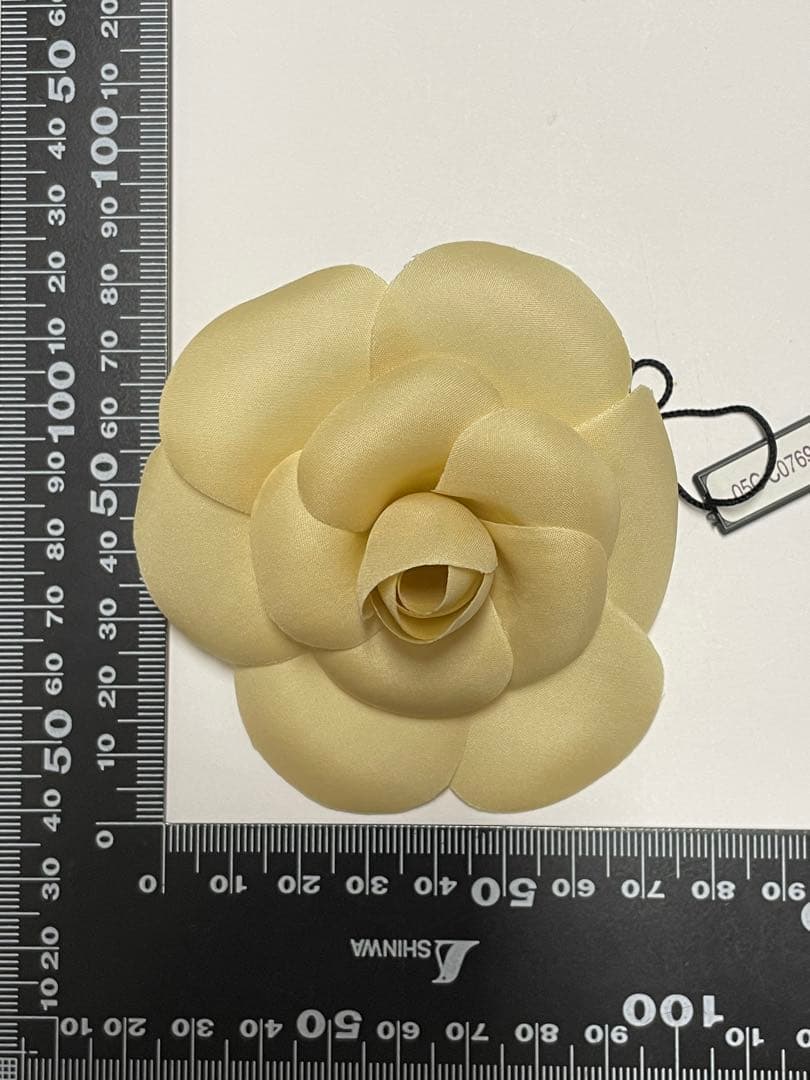 【美品】CHANELシャネル　カメリア　コサージュ　ブローチ　匿名配送❤︎