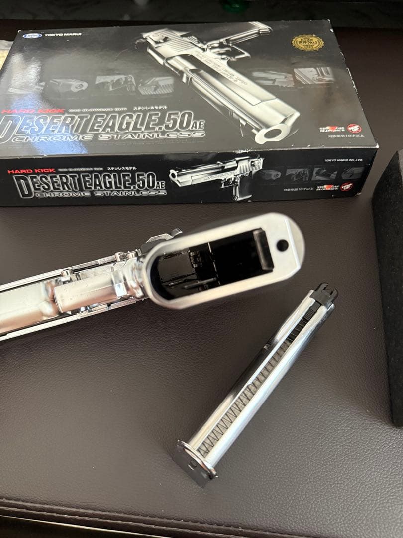 DESERT EAGLE .50 ガスガン クロームステンレス