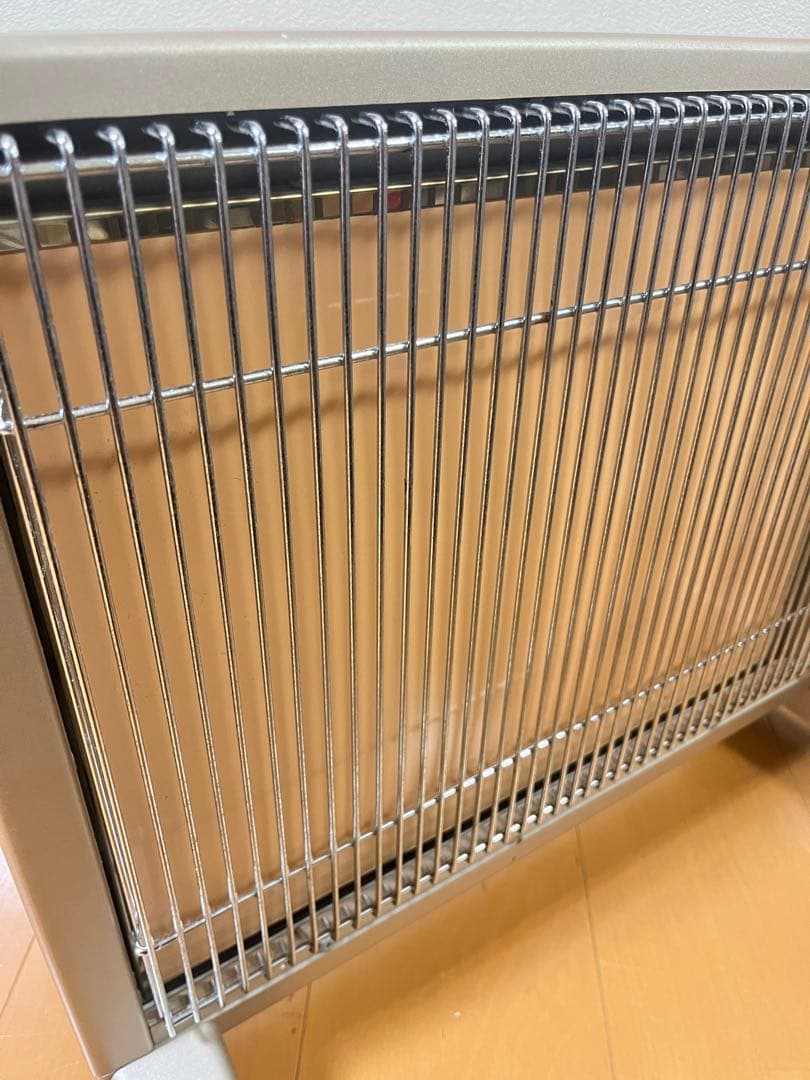 サンルミエ キュート 遠赤外線パネルヒーター E800LS