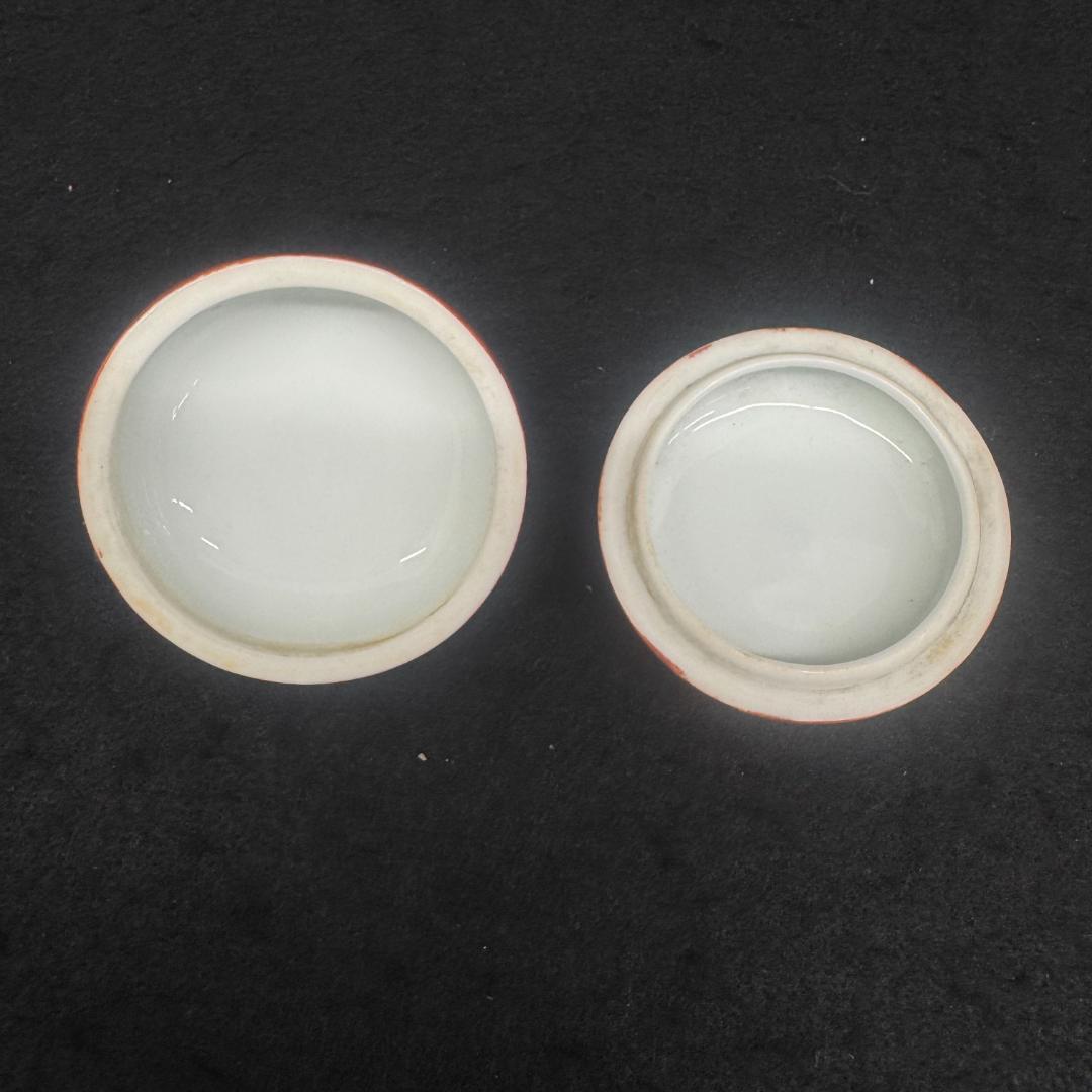 ゆきちゃんページ　年末値下げ！十二代人間国宝 酒井田柿右衛門 　柿彫香合