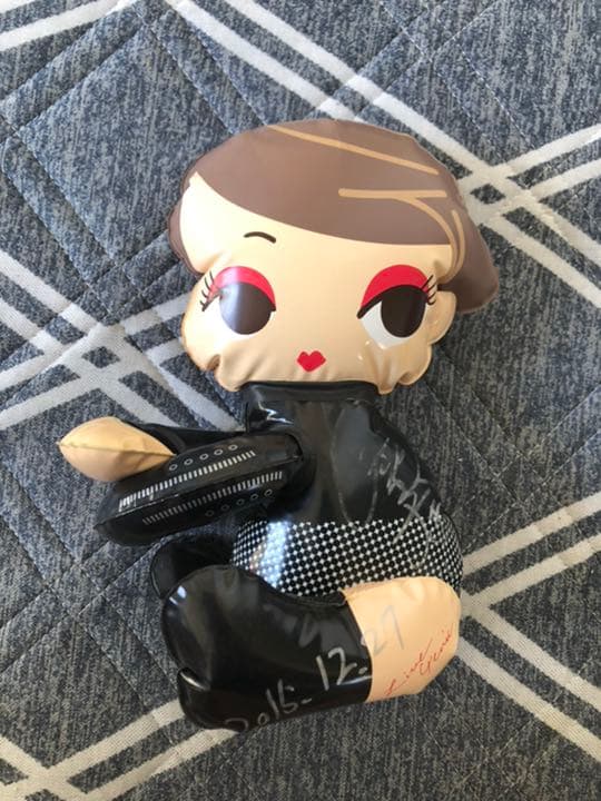 Live限定安室ちゃん直筆サイン入りだっこちゃん人形