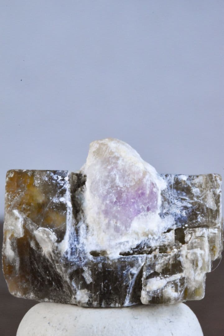 超希少石 ミャンマー産 ジョーハチドーライト原石