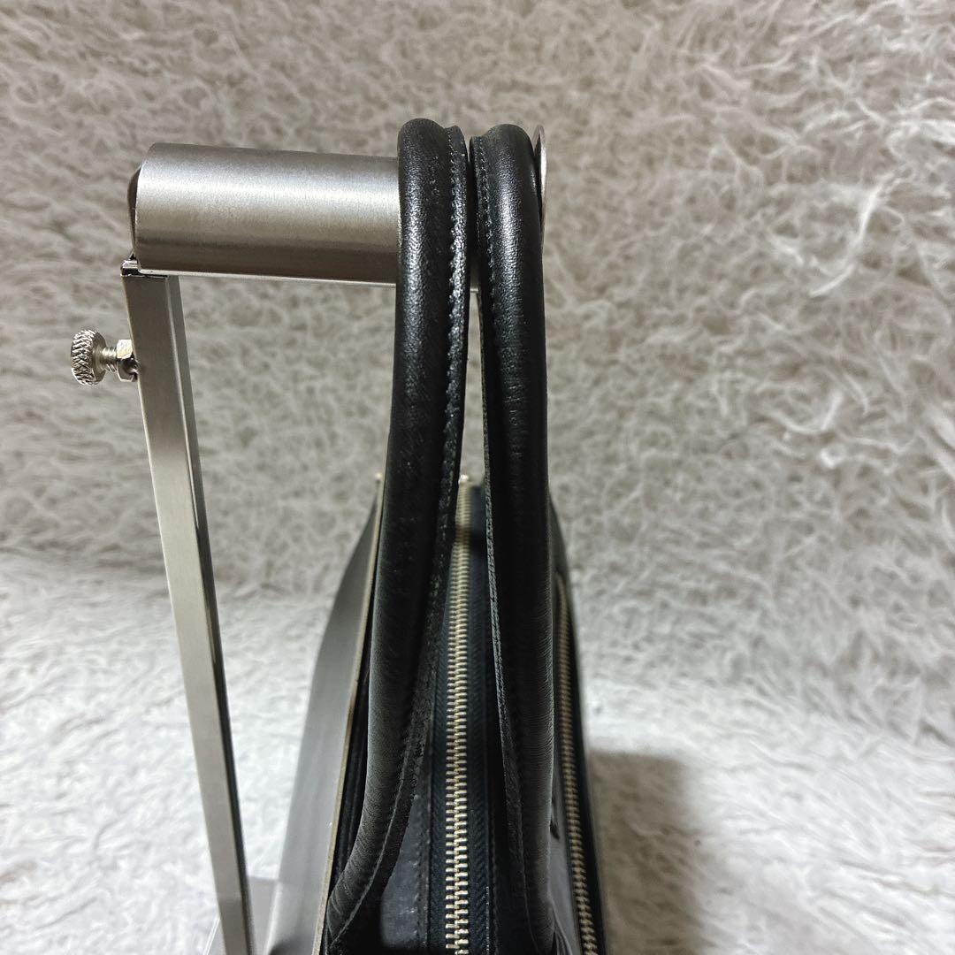 miwako ☆ ジャンポールゴルチエ　メタルプレート　ハンドバッグ　無地