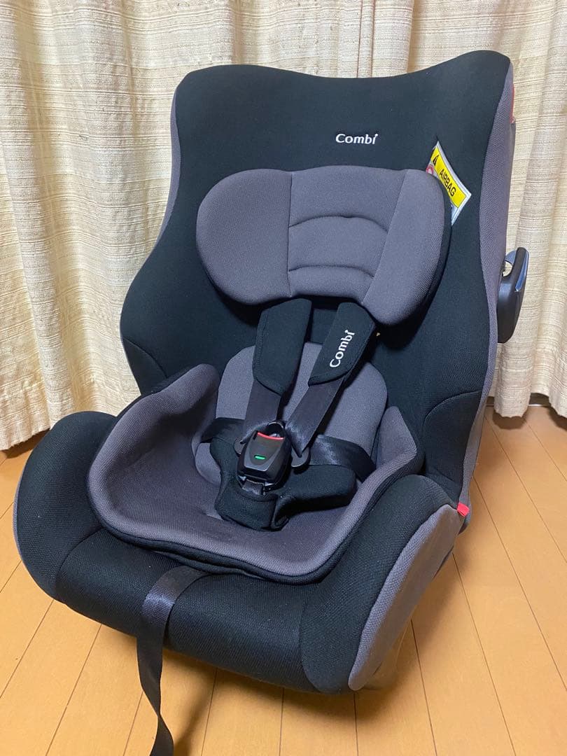 極美品　Combi チャイルドシート ウィゴーロングBD 限定モデル　廃盤品